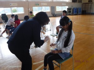 ③上新城小学校体験学習ＤＳＣＦ0287